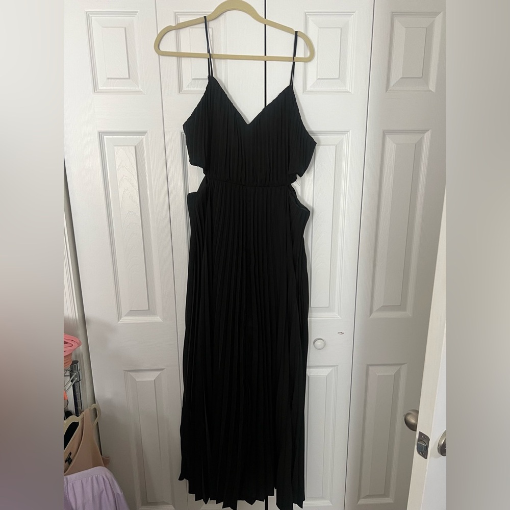 Express Black maxi Pleated Dress size large